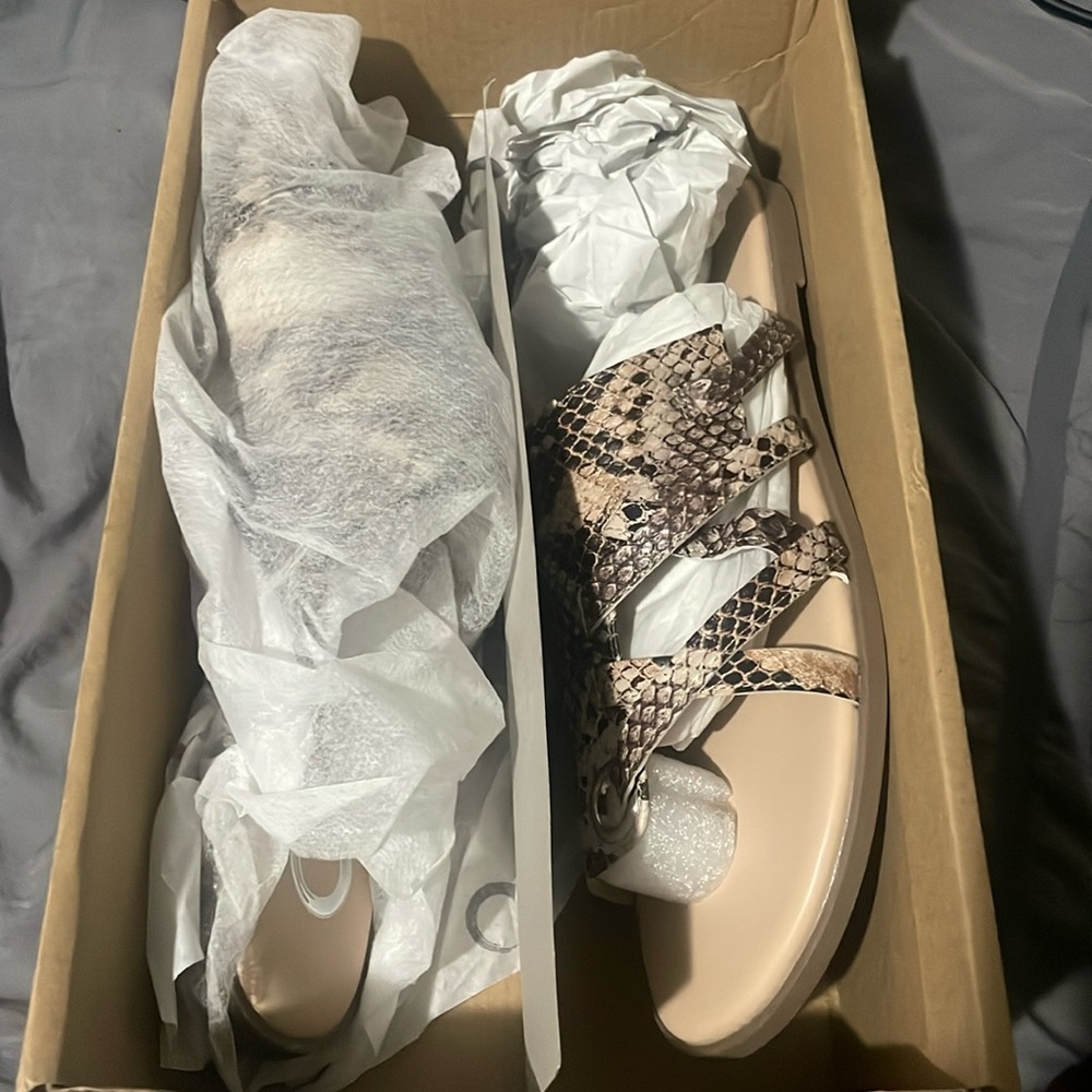 Brand New Women’s size 8.5 Sandal